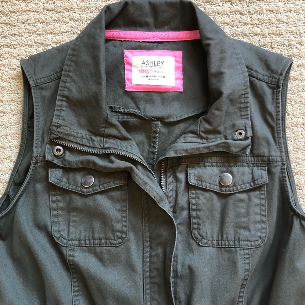 Women’s 100% Cotton Utility Vest - Picture 7 of 8